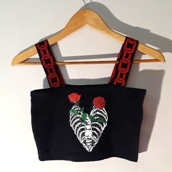 Gothic Heart Skeleton Rose Crop Top size small - Picture 1 of 4